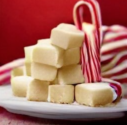 Vanilla Fudge with Candy Canes 1/2LB