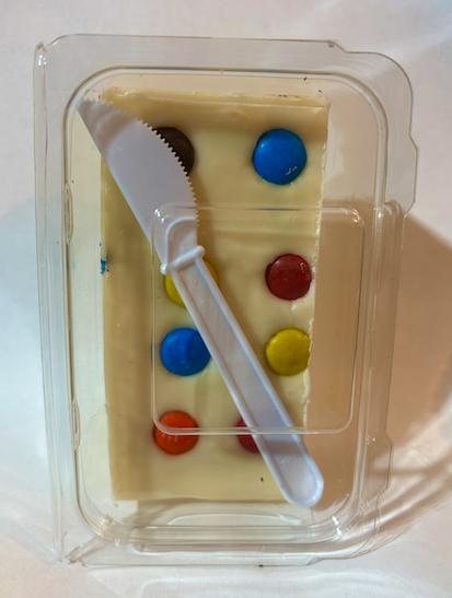 M&M Vanilla Fudge 1/2LB - Image 3